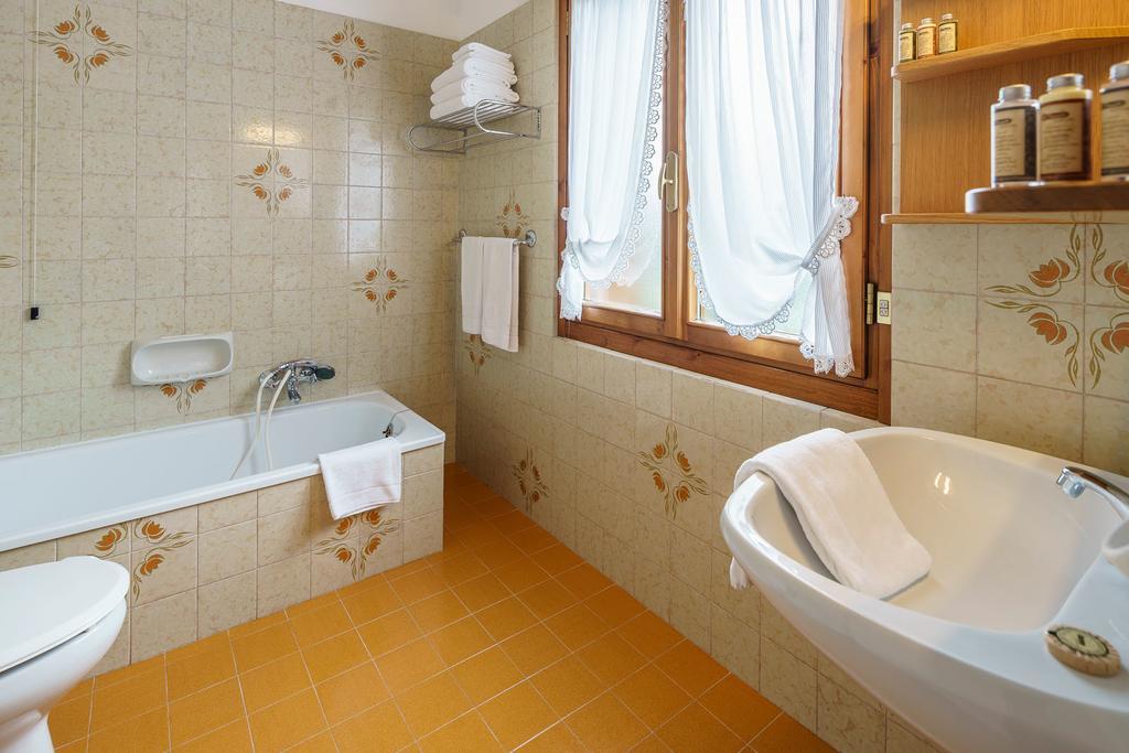 Hotel Roma San Vito di Cadore Habitación foto